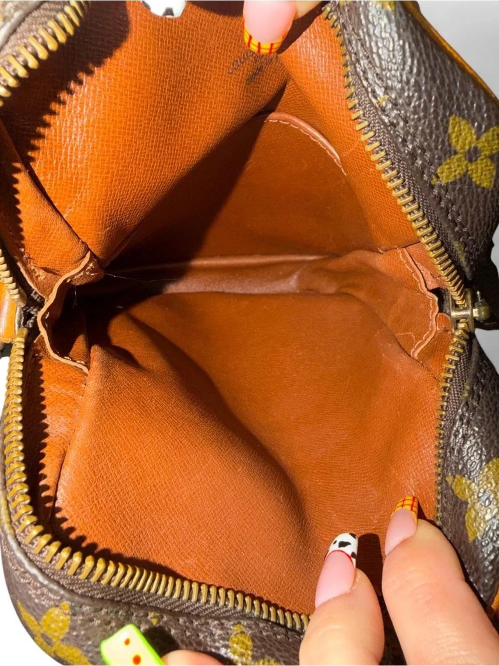 Louis Vuitton — Danube Crossbody #249